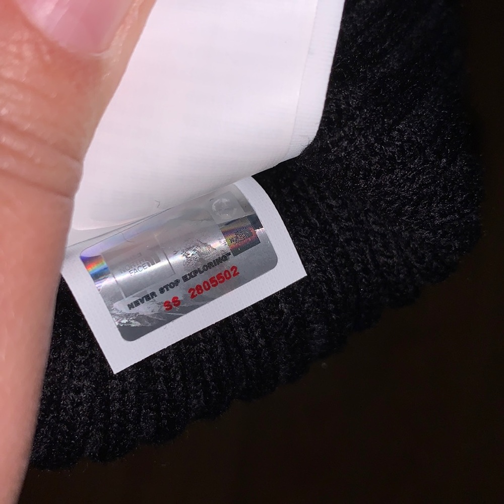 NWT The North Face Metropolis Mitt, Medium - Picture 9 of 10